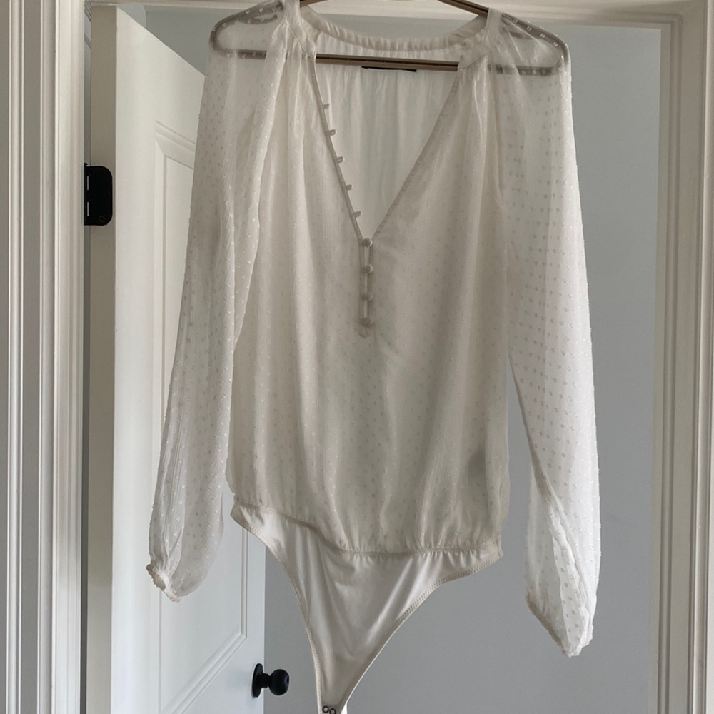 Long sleeve body suit